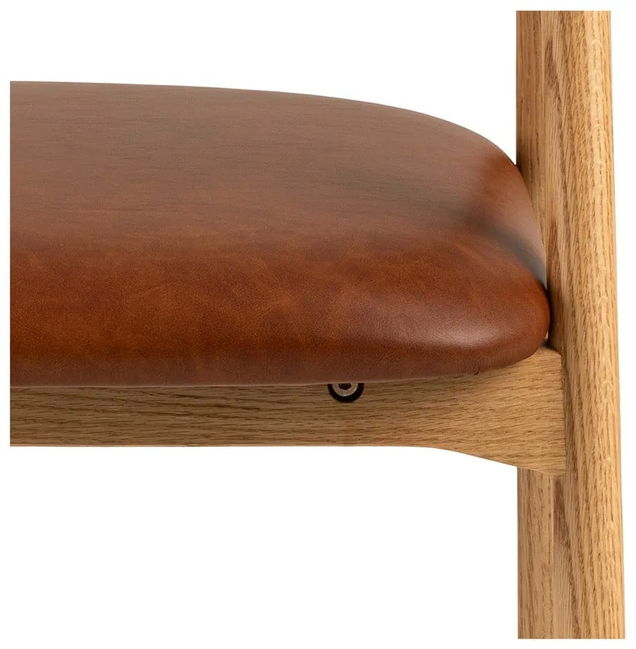 Кафяв коняк/естествен трапезен стол от имитация на кожа Addi – Actona