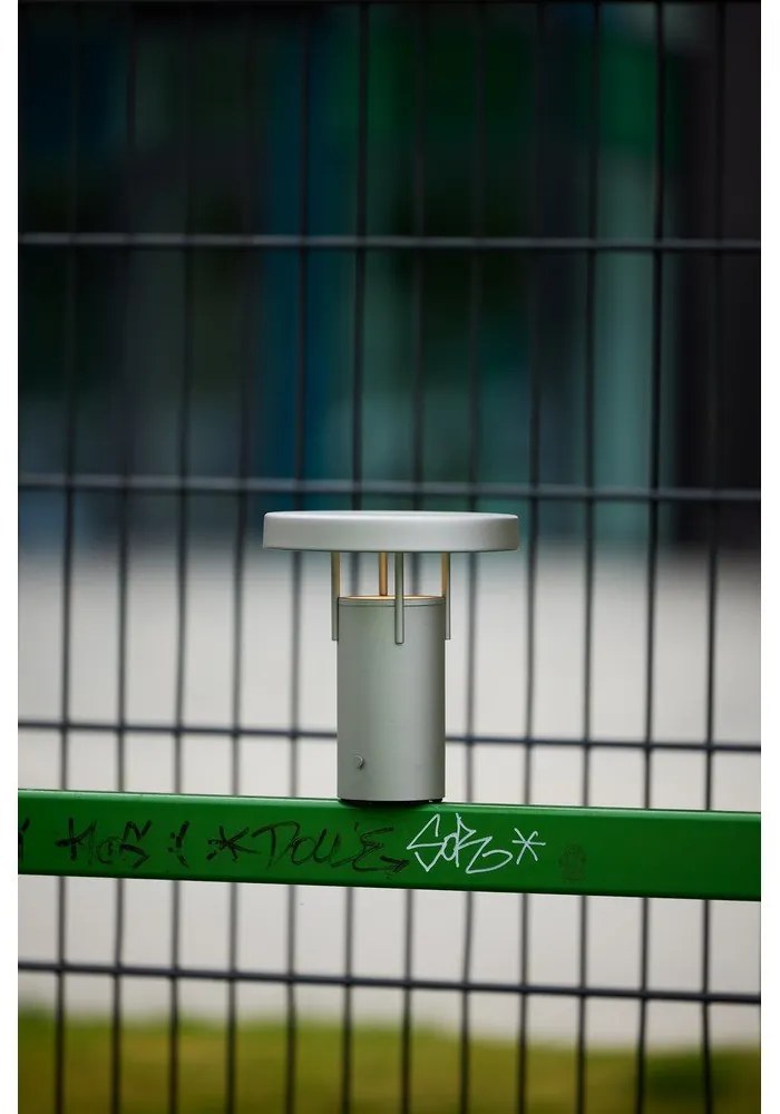 Светлосива LED затъмняваща се настолна лампа (височина 20 cm) BringMe – Hübsch