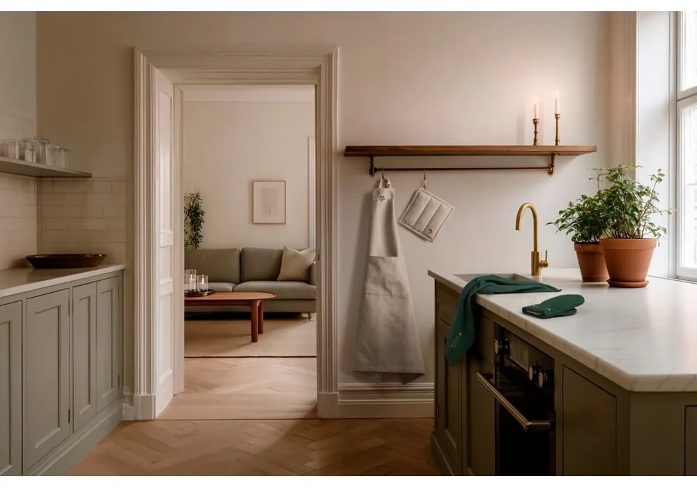 Кухненска ръкавица с коледен мотив Christmas Fable – JUNA