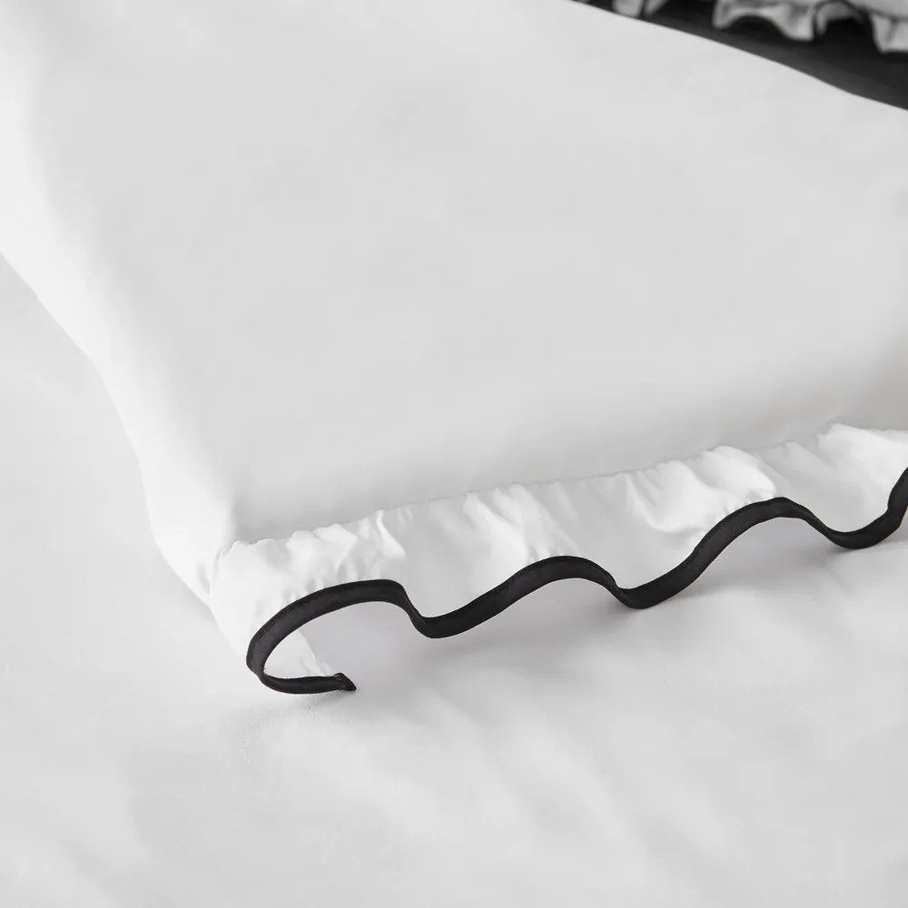 Бяло двойно 3 части спално бельо 200x200 cm So Soft Mono Frill – Catherine Lansfield
