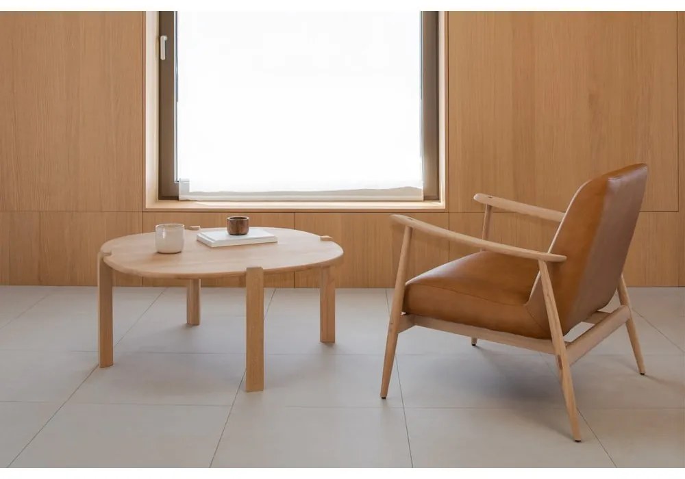 Кръгла масичка за кафе от масивен дъб в естествен цвят ø 100 cm Kulin – Gazzda