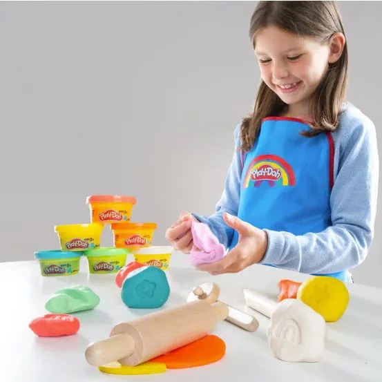 Маса с табуретка и аксесоари Play-Doh