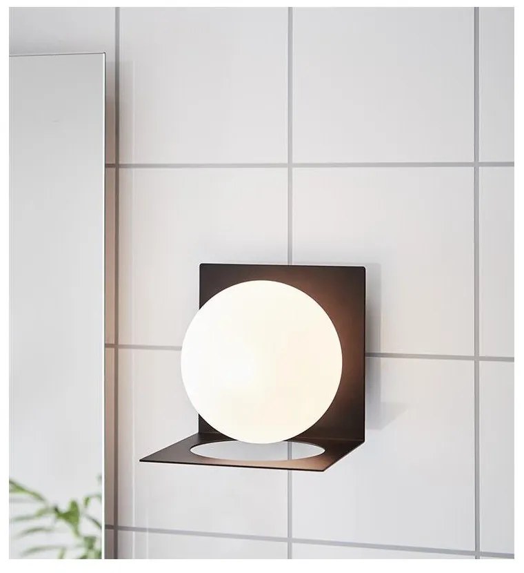 Черна стенна лампа Zenit - Markslöjd