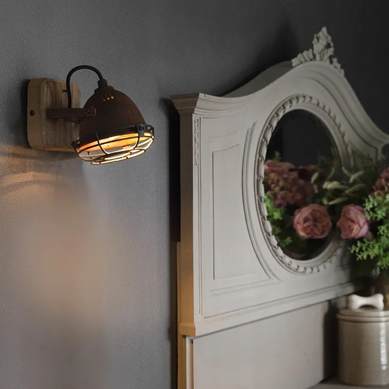 Наклоняем индустриален прожектор ръждиво кафяв с дърво - Gina