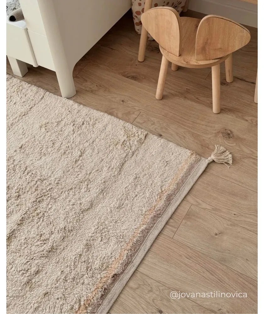 Кремав ръчно изработен памучен килим подходящ за пране 90x130 cm Bloom Natural – Lorena Canals