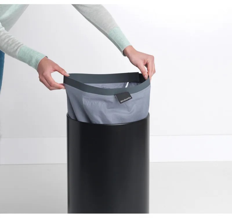 Кош за пране Brabantia 1000825, 35 л, Корков капак, Пълнене без отваряне, Вентилационни отвори, Черен