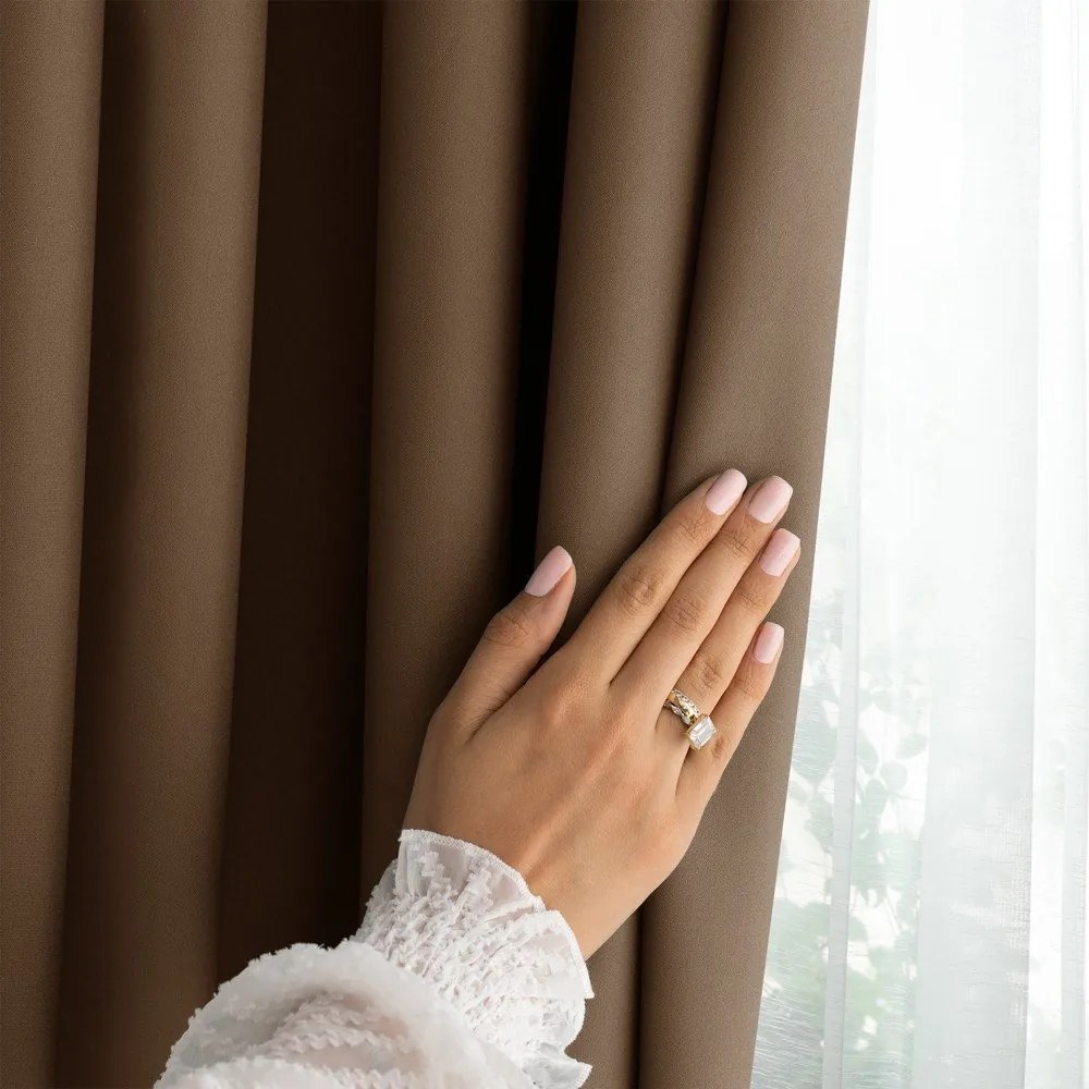 Кафяво затъмняващо перде 140x250 cm Carli – Restilo