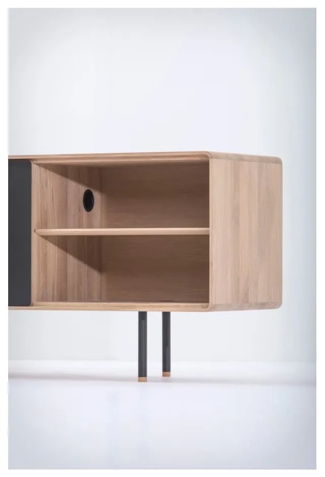 Черна/естествена маса за телевизор от масивен дъб 180x64 cm Fina – Gazzda