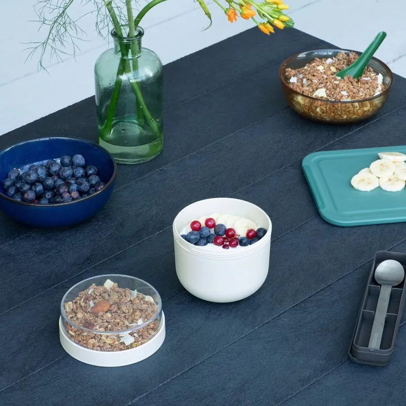 Купa за закуска Brabantia Make&Take 1006298, 500+180 мл, Винтово затваряне, Без BPA, Сив