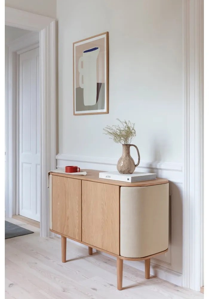 Нисък скрин с дъбов декор в бежово и натурален цвят 109x75 cm Treasures - UMAGE