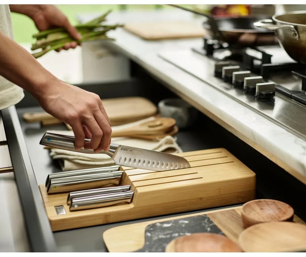 Комплект ножове с поставка 5 бр. от неръждаема стомана Elevate Bamboo – Joseph Joseph