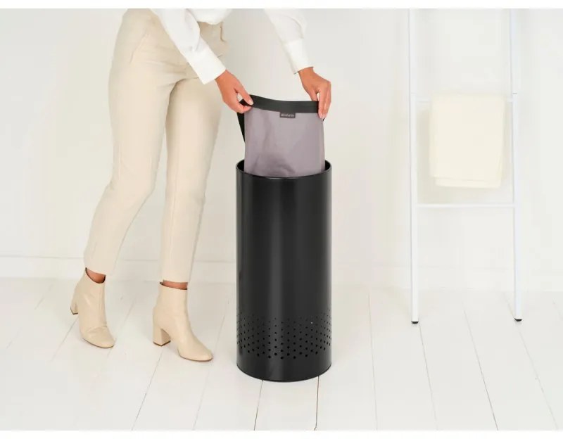 Кош за пране Brabantia 1008916, 35 л, Пластмасов капак, Пълнене без отваряне, Вентилационни отвори, Черен