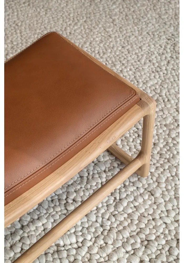 Отоман с масивна дъбова конструкция и детайли от сива биволска кожа Dedo - Gazzda