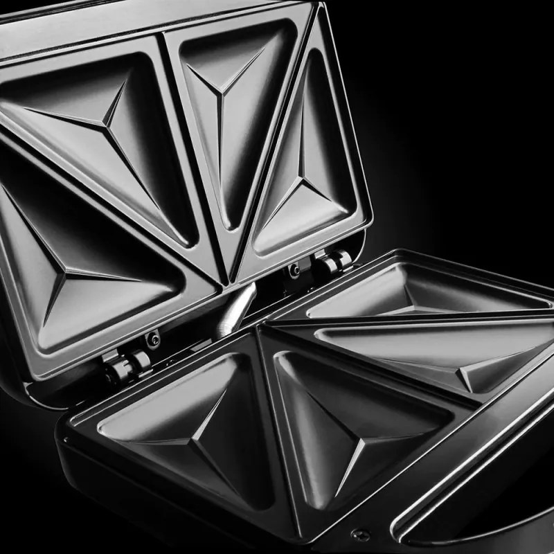 Тостер за сандвичи и гофрети 3в1 Russell Hobbs Fiesta Deep Fill 24540-56, 750W, 3 вида плочи, Черен/инокс