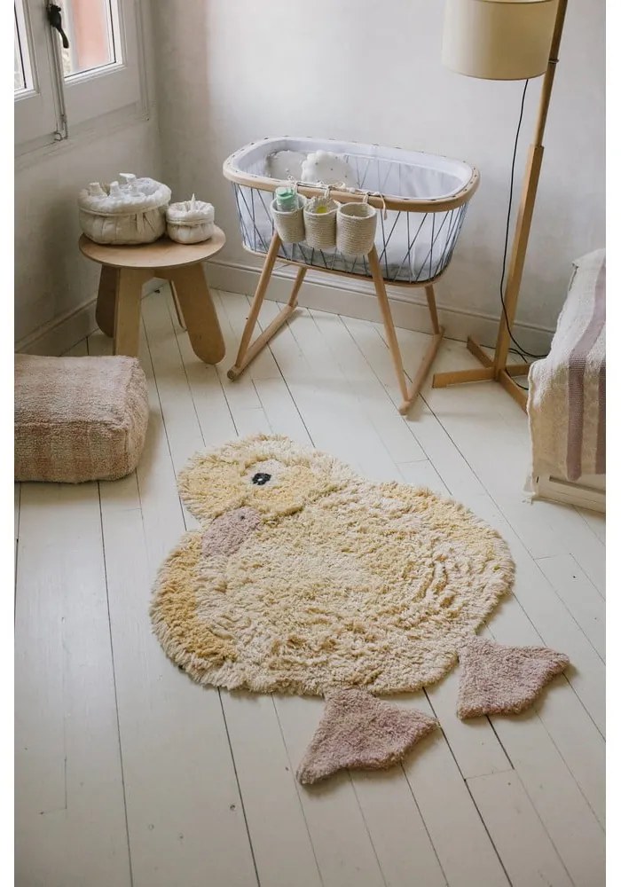 Жълт ръчно изработен памучен детски килим подходящ за пране 95x120 cm Ducky – Lorena Canals