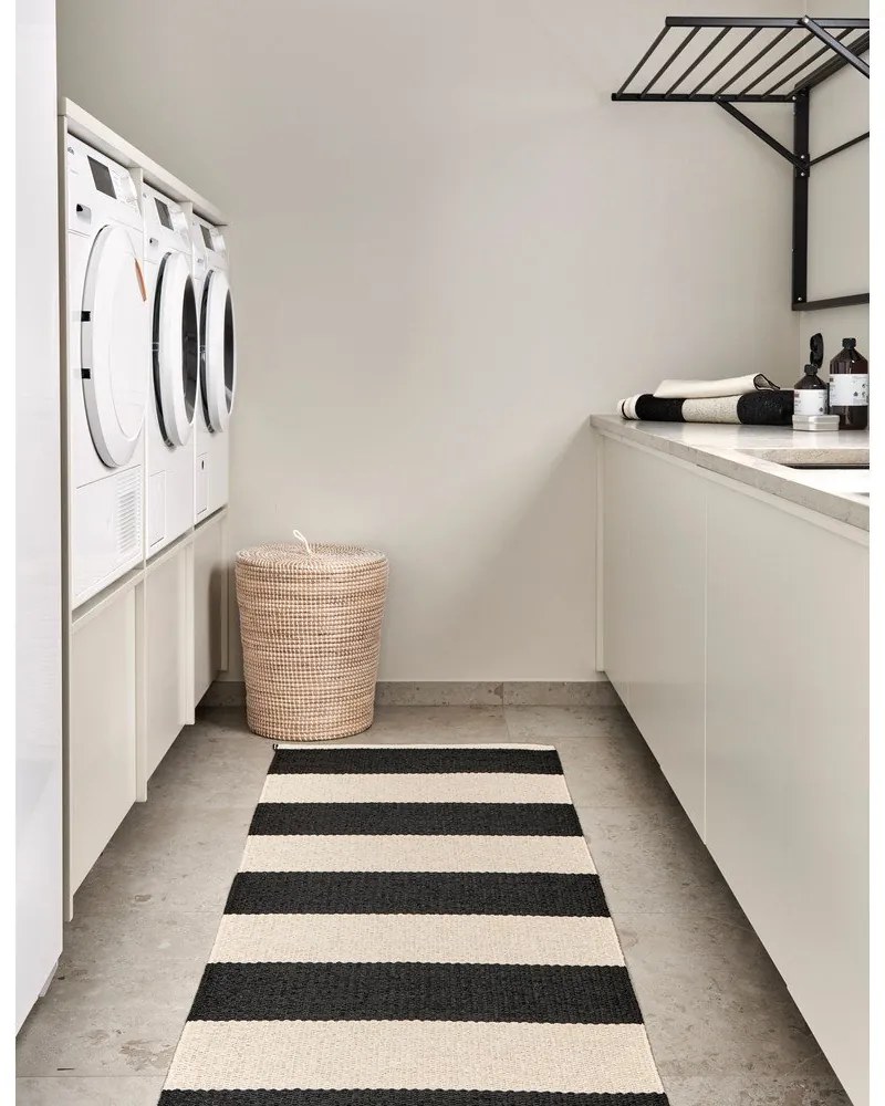 Черно-бял килим за открито и закрито 140x180 cm Bob Black Vanilla – Pappelina