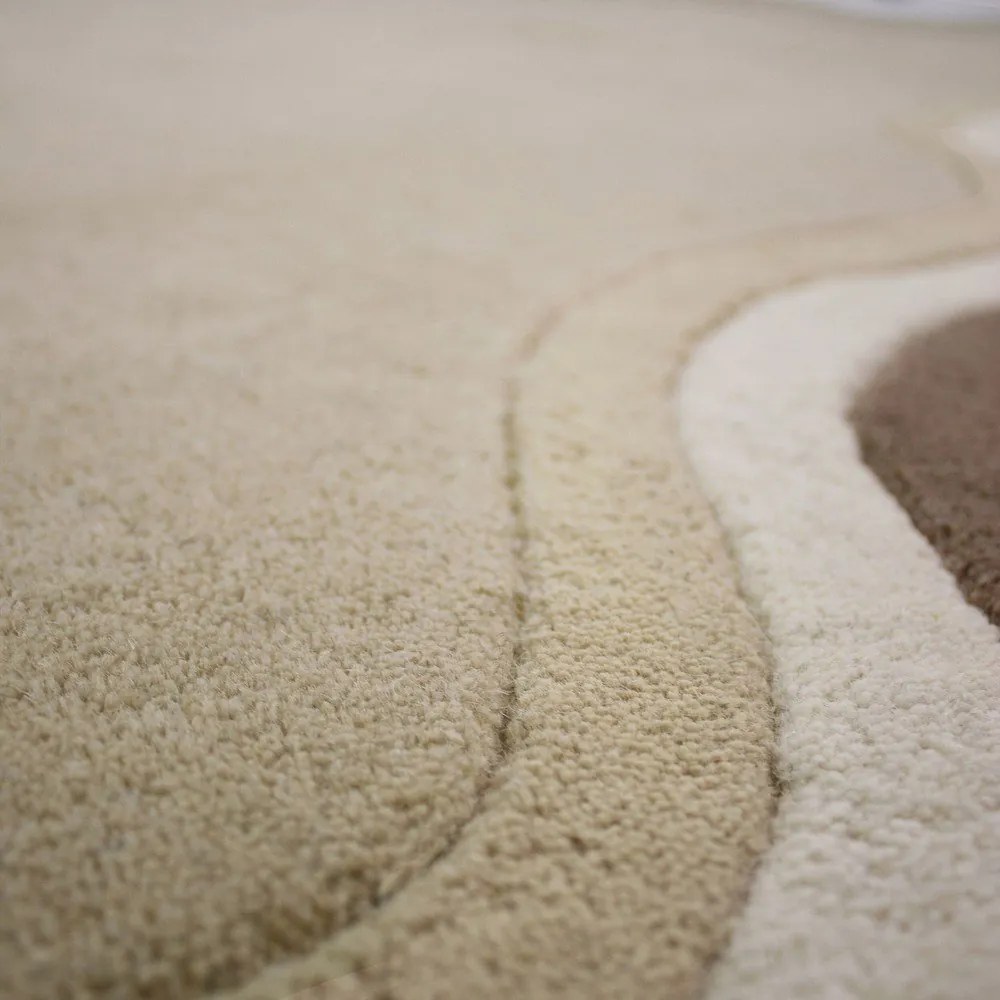 Ръчно изработен вълнен килим в естествен цвят 120x170 cm Leo Scallop – Flair Rugs