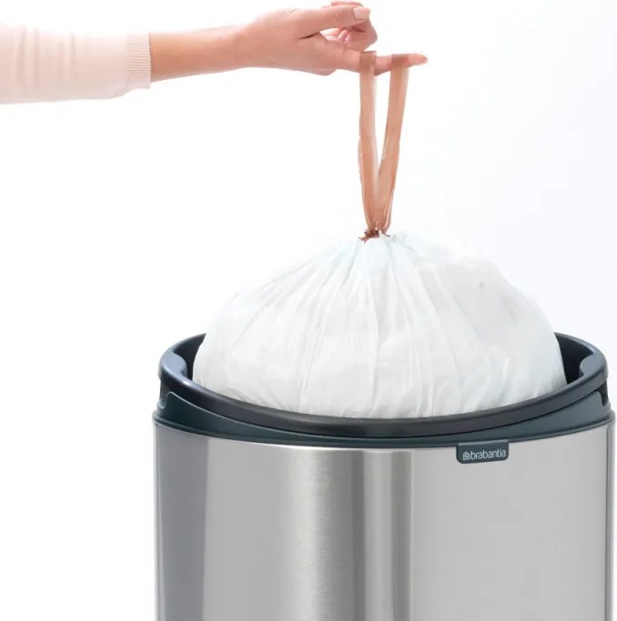 Кош за боклук Brabantia Touch Bin New 649733, 40 л, Безшумно и плавно затваряне, Плосък гръб, Черен