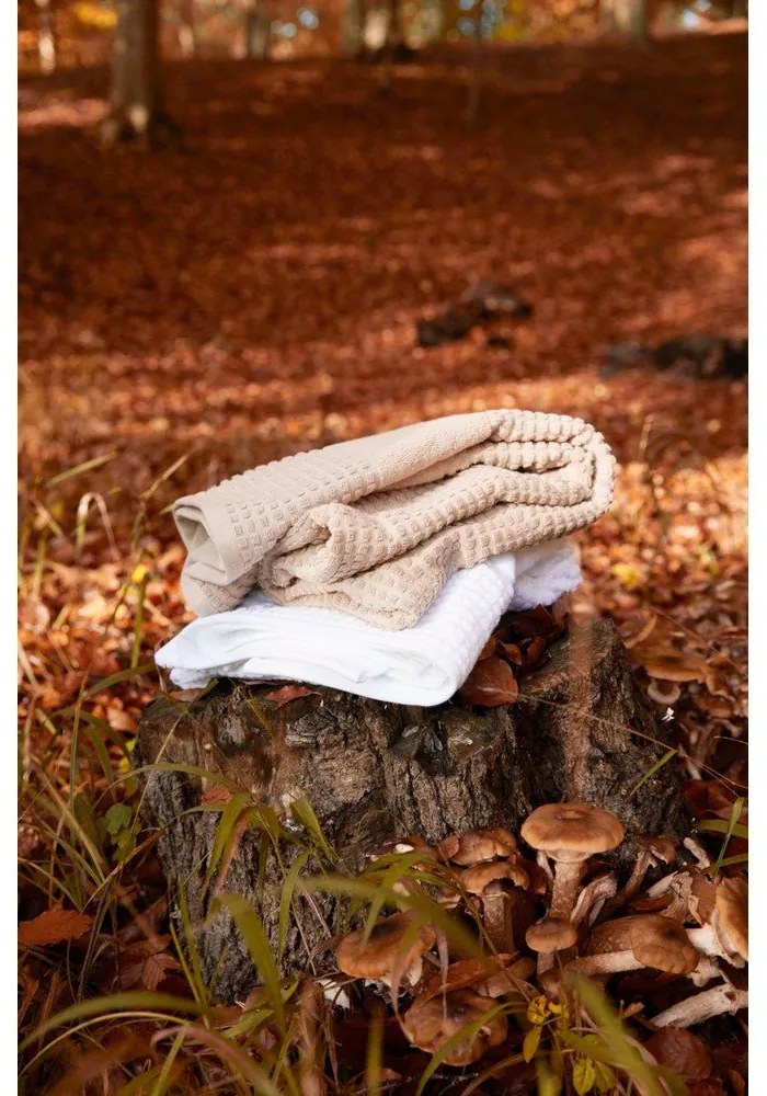 Бяла хавлиена кърпа от органичен памук от тери 70x140 cm Check – JUNA