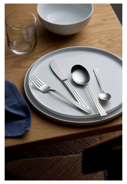 Прибори за хранене от неръждаема стомана в сребрист цвят 16 бр. Thebe – Gense