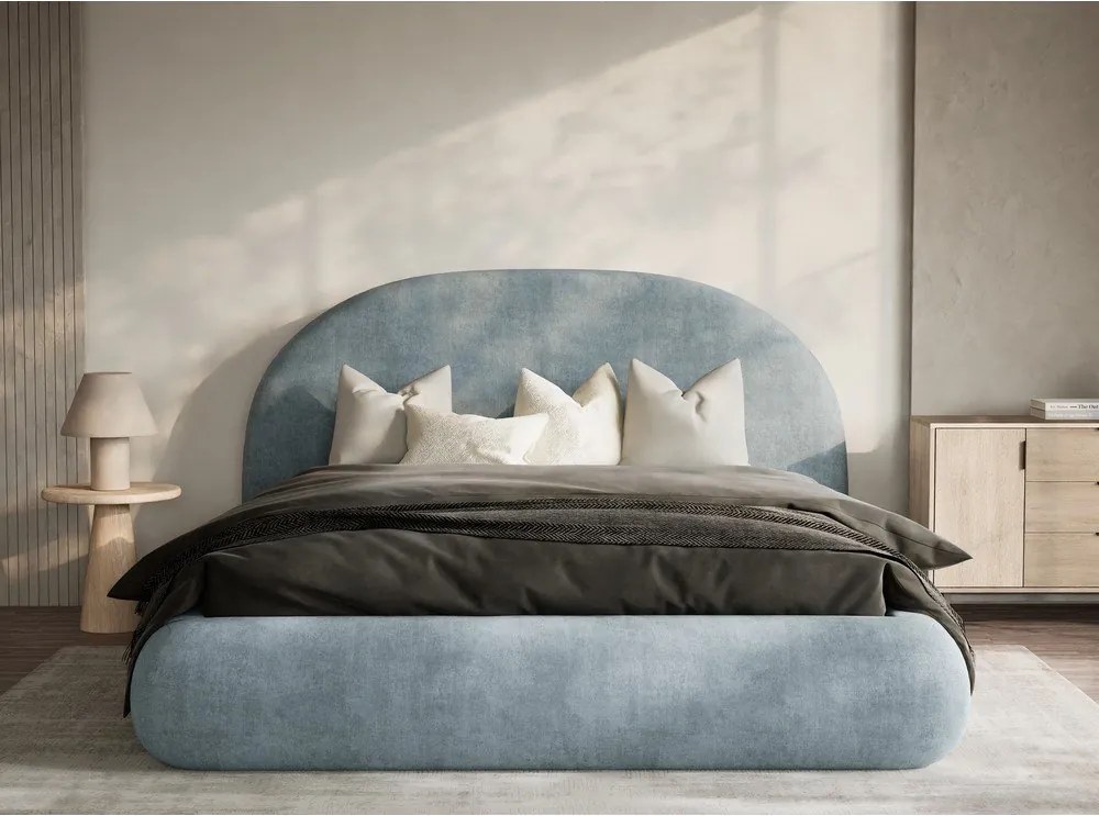 Светлосиньо двойно легло 140x200 cm тапицирано с място за съхранение с включена подматрачна рамка Maumere – Maison de Rêve