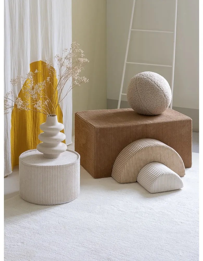 Кафяво велурено игрище от пяна 75x49x37 cm Rainbow Montessori – Wigiwama