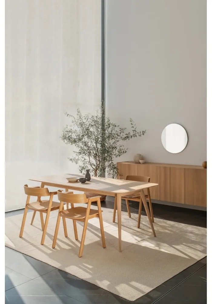 Кожен трапезен стол с подлакътници в кафяв и естествен цвят Flip – Gazzda