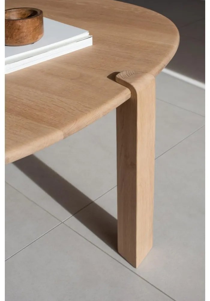 Кръгла масичка за кафе от масивен дъб в естествен цвят ø 100 cm Kulin – Gazzda