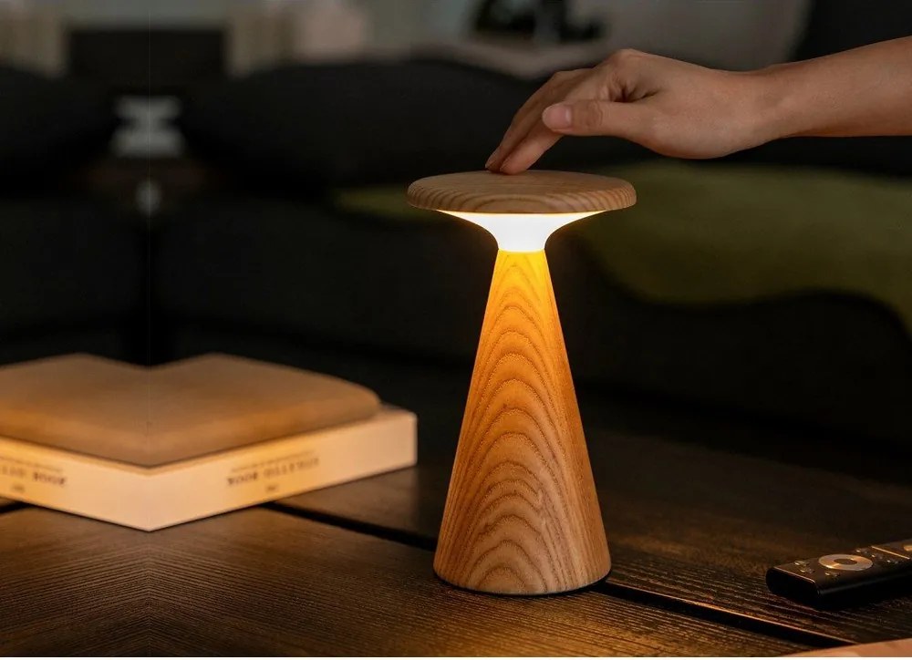 LED настолна лампа в естествен цвят с дървен абажур (височина 21 cm) Sylva – Gingko