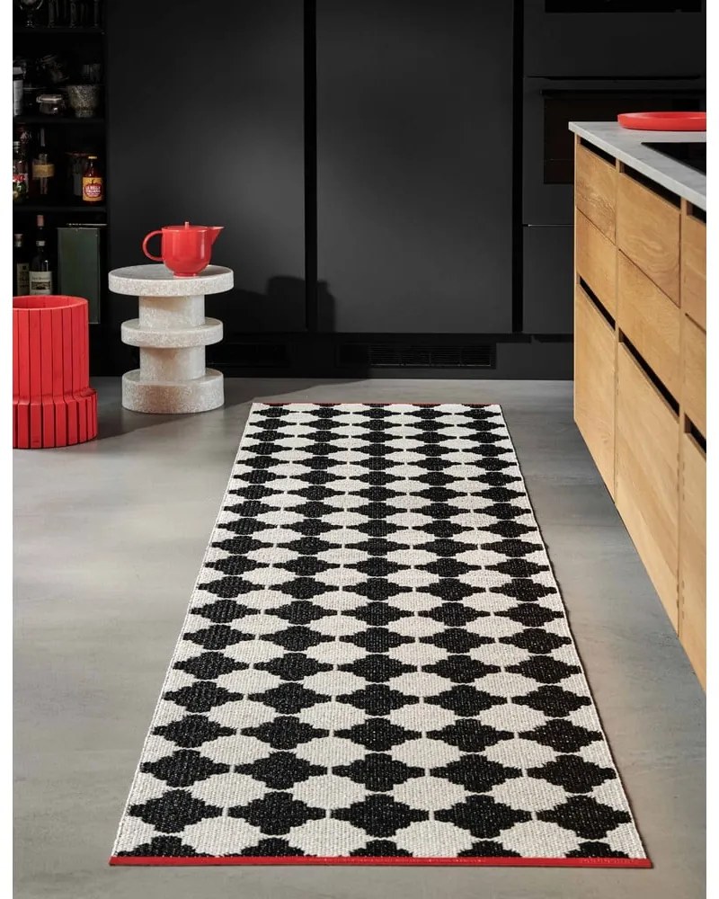 Черно-бял килим за открито и закрито 70x90 cm Marre Black Coral – Pappelina