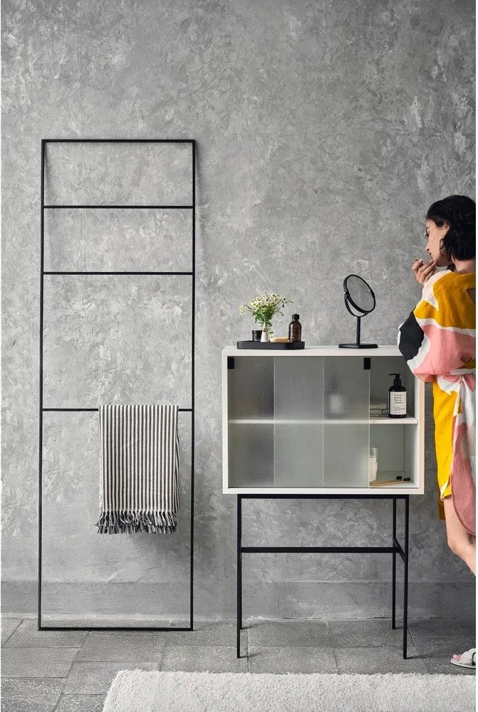 Сиво-бежова витрина с плъзгащи се врати 70x109x40 cm Lekko – noo.ma