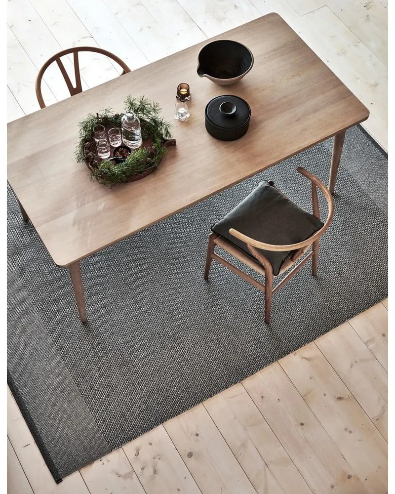 Антрацитен килим за открито и закрито 180x260 cm Edit Charcoal – Pappelina