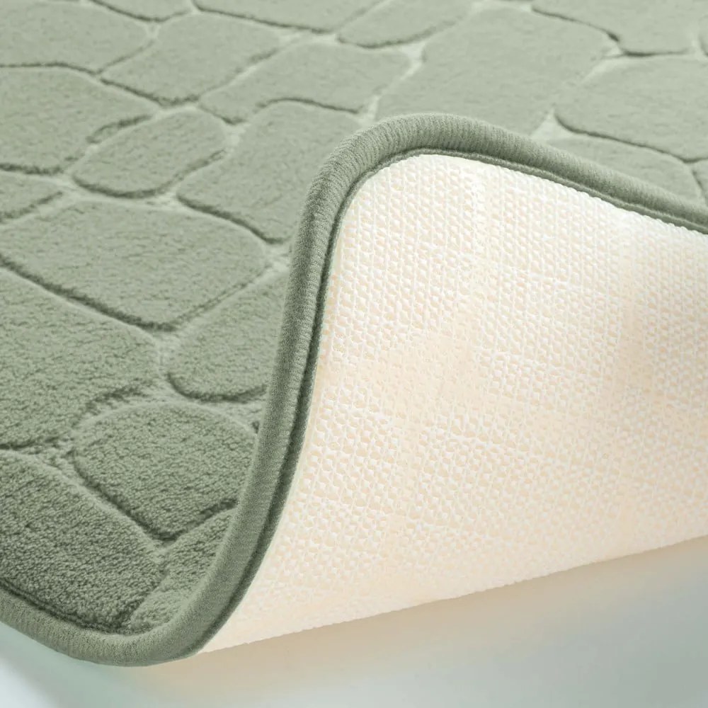 Зелен килим за баня 50x80 cm Ricochet – douceur d'intérieur