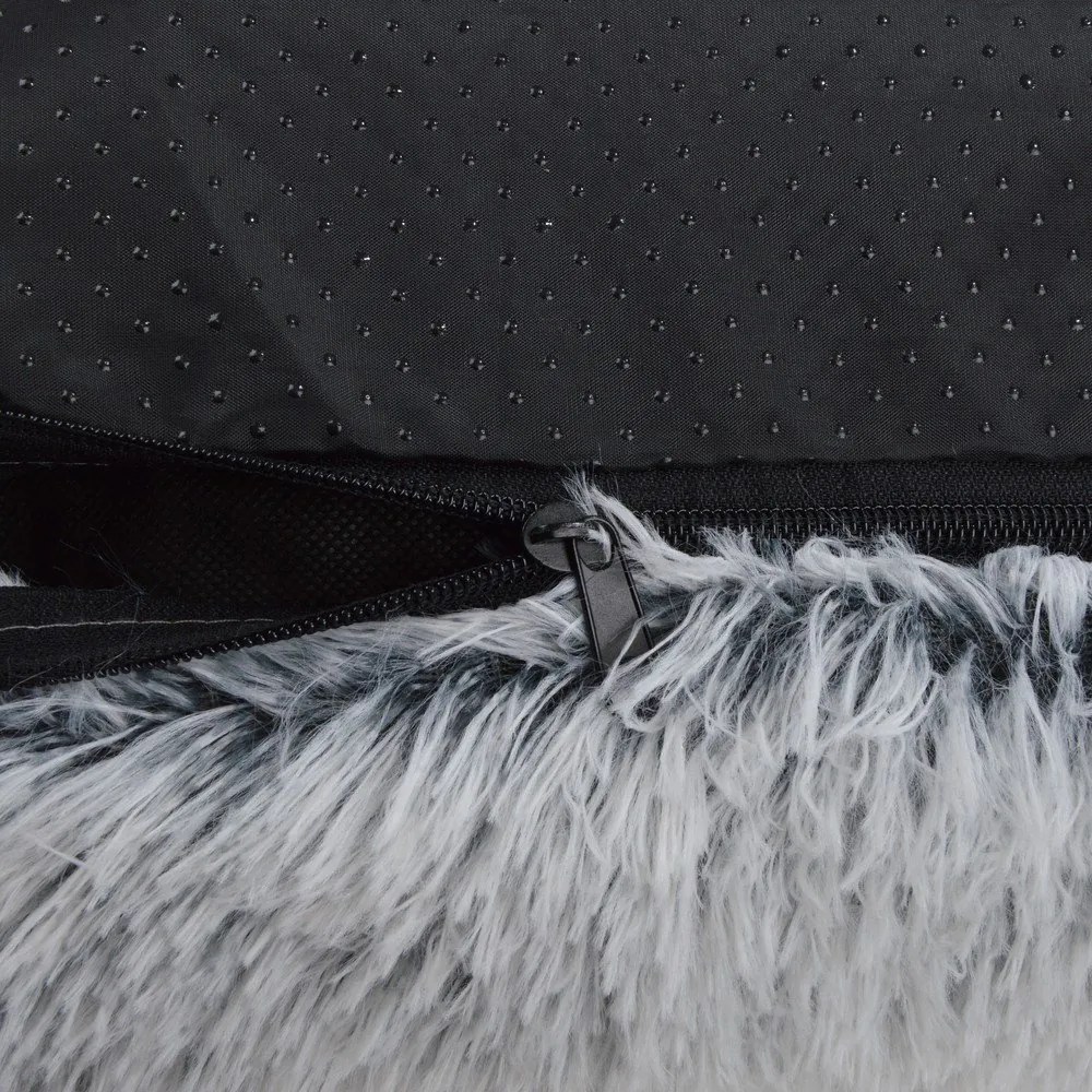 Бяло легло за домашни любимци 80x60 cm Fluffy Heather – Love Story