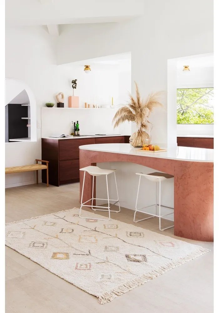 Бежов ръчно изработен памучен килим подходящ за пране 170x240 cm Kaarol Earth – Lorena Canals