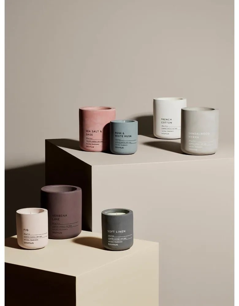 Свещ от соев восък с време на горене 24 h Fraga: Soft Linen – Blomus