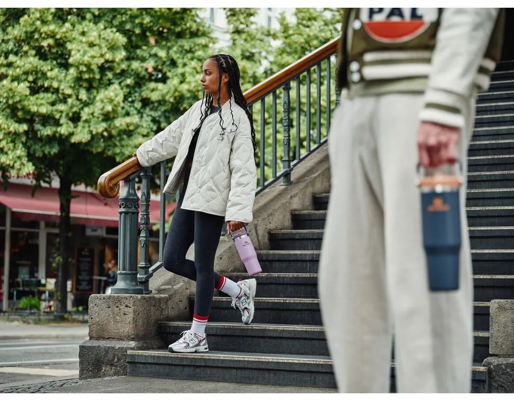 Розов термос от неръждаема стомана 890 ml IceFlow™ Flip Straw 2.0 Tumbler Cherry Blossom – Stanley