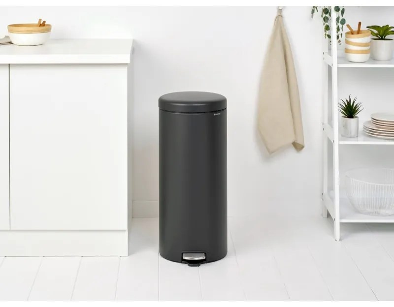 Кош за боклук с педал Brabantia NewIcon 649753, 30 л, Плавно затваряне, Противоплъзгаща основа, Сатенено покритие, Тъмносив