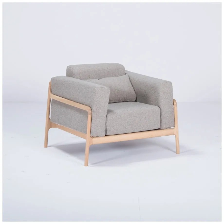 Кресло от дъбово дърво със сива текстилна седалка Fawn - Gazzda