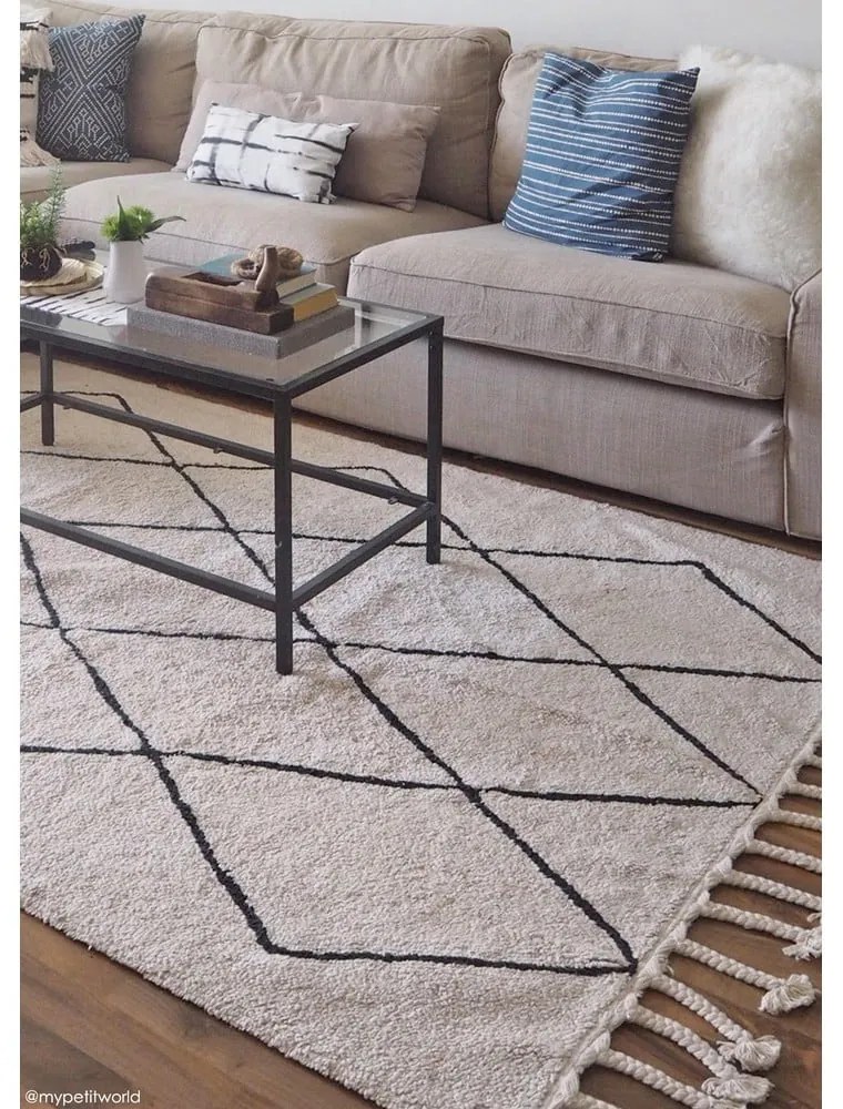 Кремав ръчно изработен памучен килим подходящ за пране 140x200 cm Bereber Beige – Lorena Canals