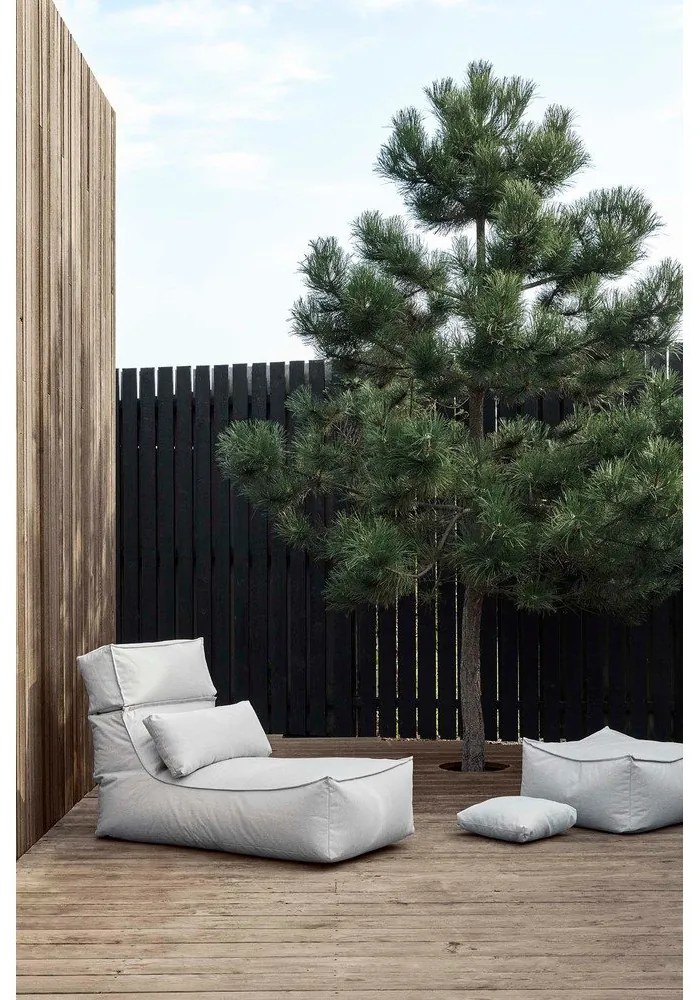 Светлосив градински пуф Cloud - Blomus