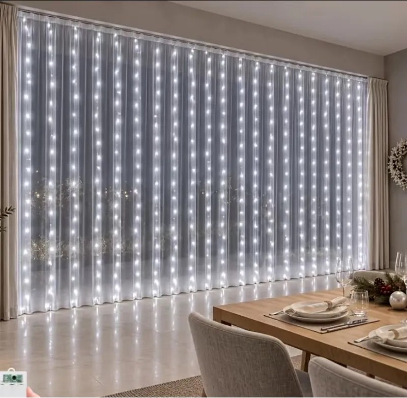 Коледна LED светлинна завеса 3 × 3 м с USB захранване – 300 светодиода multicolor