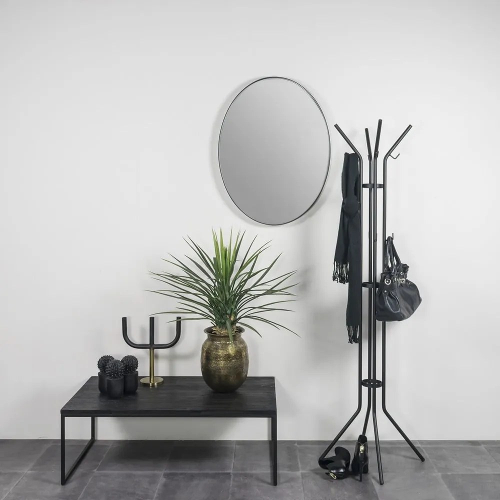 Черна метална стойка за връхни дрехи ø 40x170 cm Jessy – Spinder Design
