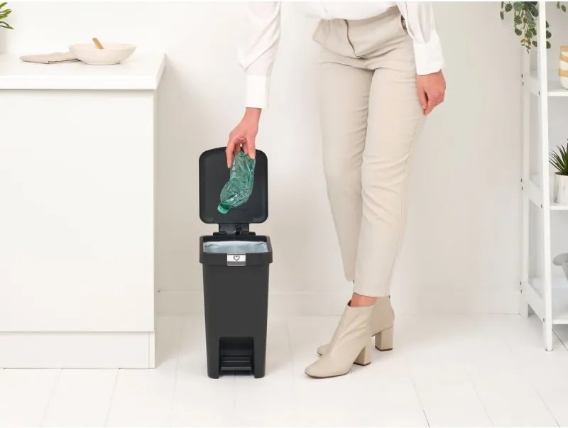 Кош за боклук с педал Brabantia StepUp 1008476, 10 л, Екологични материали, Голям отвор, Тъмносив