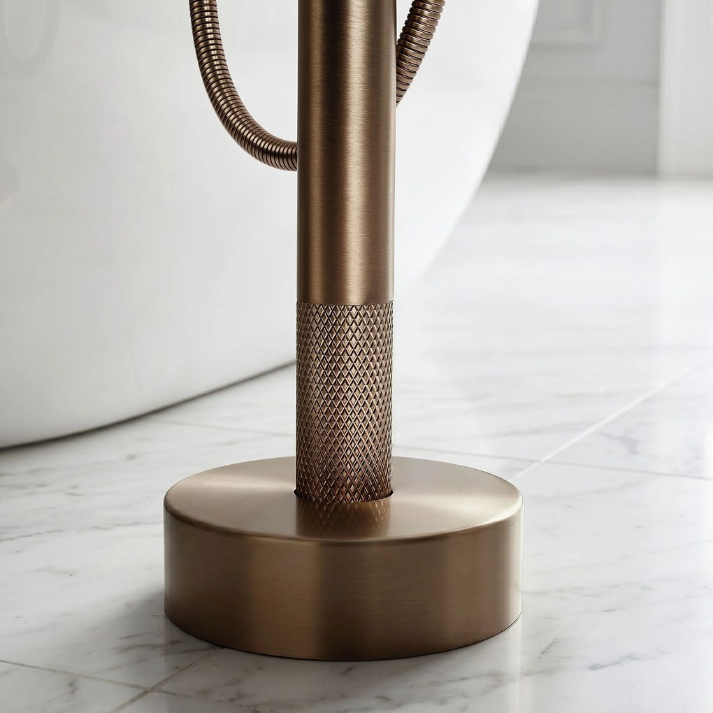 Cмесител-свободно стоящ  Rea Venti Brush Copper