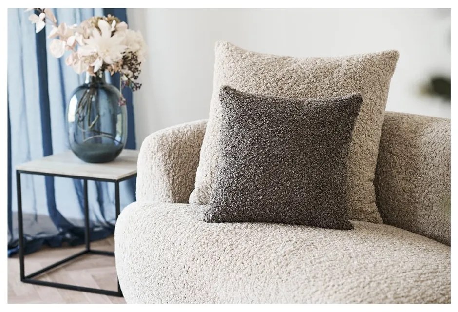 Декоративна възглавница от букле 45x45 cm Tavira – House Nordic