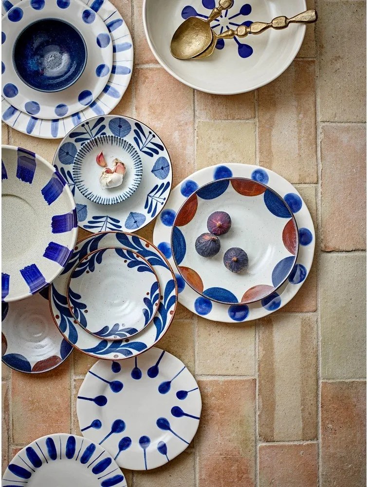 Бели/сини глинени чинии в комплект 3 бр. ø 28 cm Linora – Bloomingville