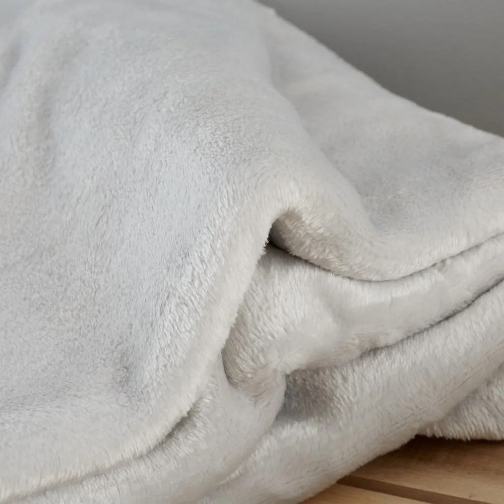 Светлосиво одеяло от микроплюш 130x170 cm Raschel Velvet – Catherine Lansfield