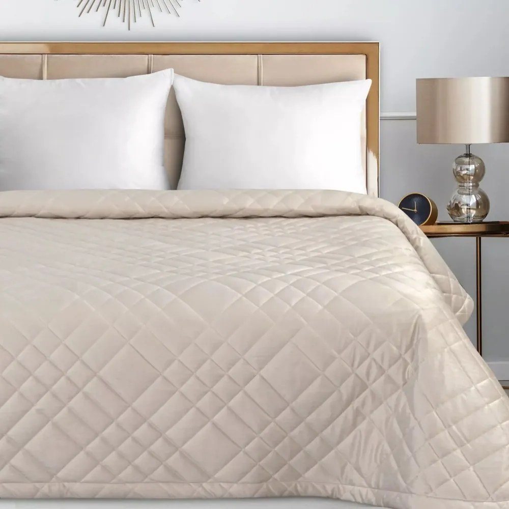 Елегантна кадифена покривка за легло с геометрични шевове - кремава Ширина: 200 см | Дължина: 220 см