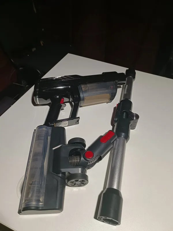 Втора ръка: Акумулаторна прахосмукачка Oliver Voltz OV51001Q, 250W, Li-ion 2200 mAh, 3 скорости, 0.6 l, 25 kPa, Сензорен екран, Черен